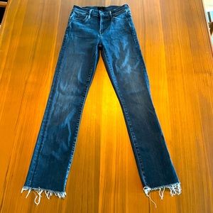 MOTHER Snippet Wash womens raw hem denim jeans